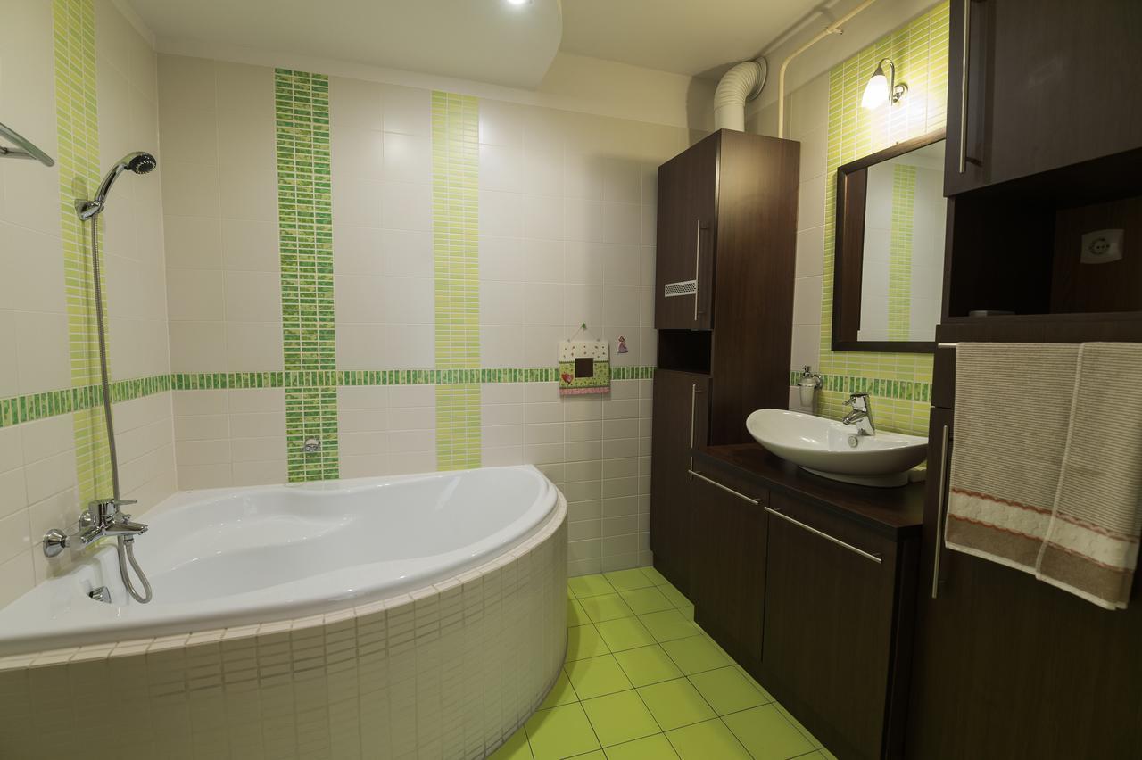 Lujzi Apartman Эгер Экстерьер фото